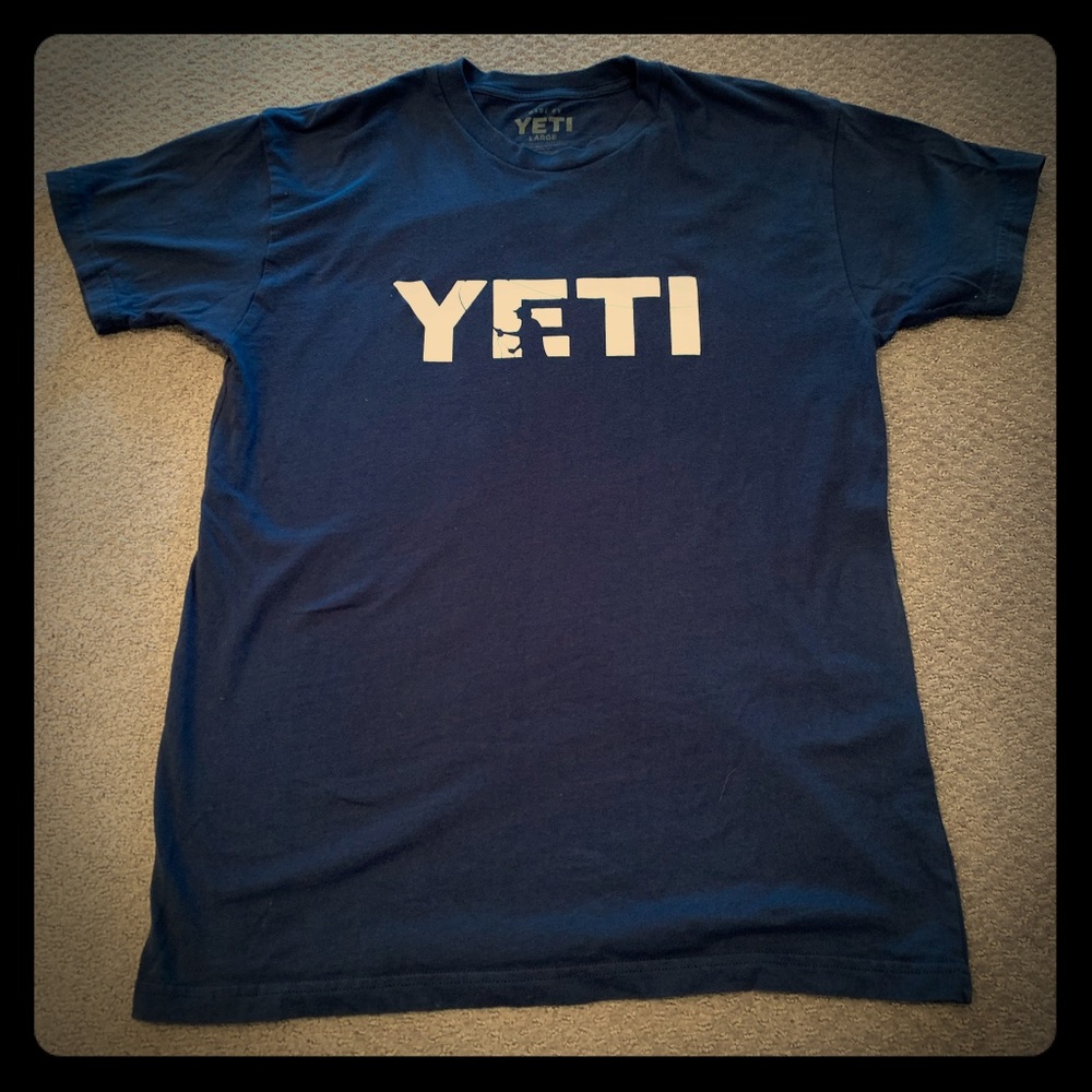 Men’s YETI T-Shirt size L